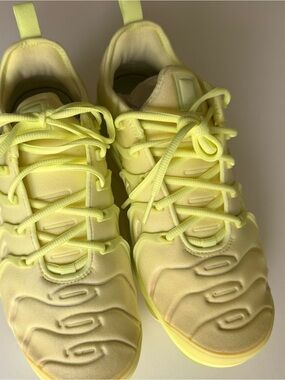 Nike women Neon Yellow Athletic Sneakers